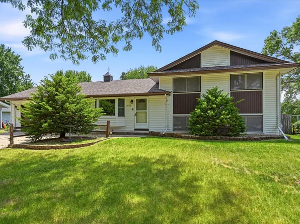 8142 Homestead Ave S, Cottage Grove, MN 55016