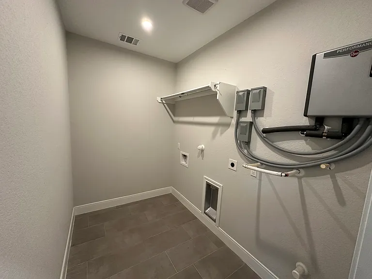 128 Magnolia Cir — Photo 11