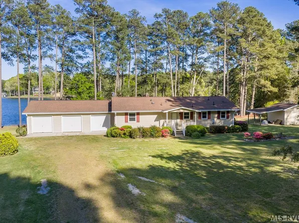 407 Pine Dr, Littleton, NC 27850
