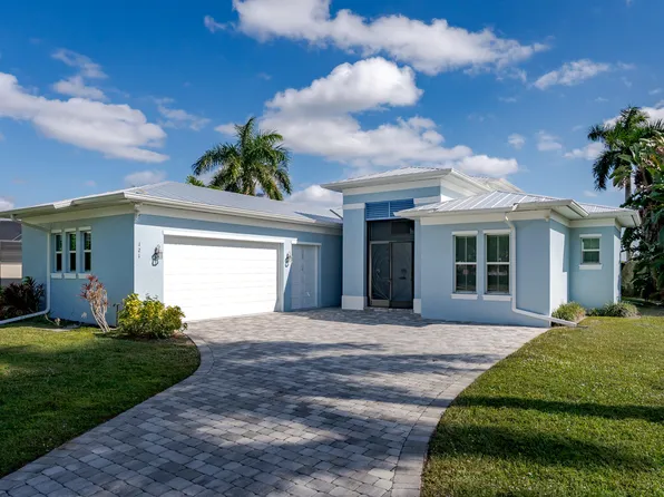 121 Newport Dr, Naples, FL 34114