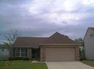 11082 N Lake Run Dr, Fishers, IN 46038