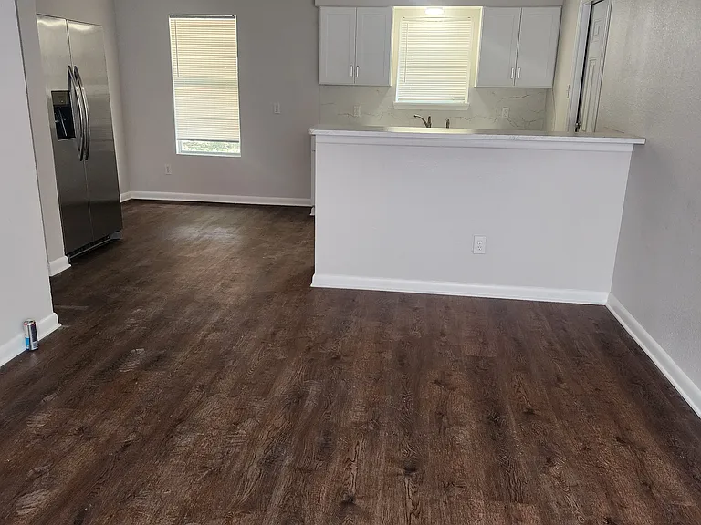 1009 Salem Dr — Photo 18