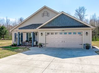 1034 Slow Creek Ct, Boiling Springs, SC 29316