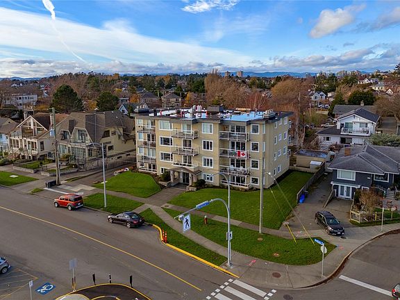 5th image of 1540 Dallas Rd #101