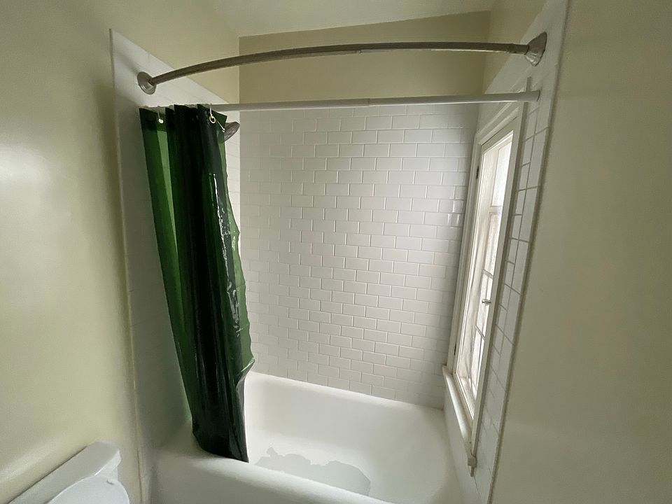 1st image of 1349 N Hill Ave APT 3