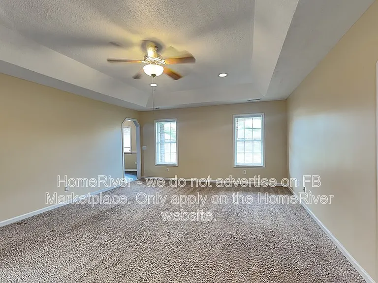 675 Talisman Dr — Photo 2