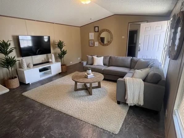 7331 4th St, Lubbock, TX