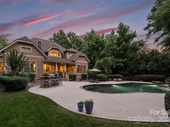 146 Tuskarora Point Ln, Mooresville, NC 28117