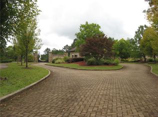 8364 Le Jardin Blvd, South Fulton, GA 30213