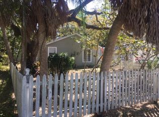 2910 Williamsburg St, Sarasota, FL 34231