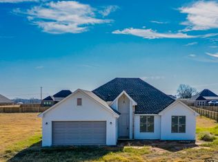 16140 Eagle Ln, Lindale, TX 75771