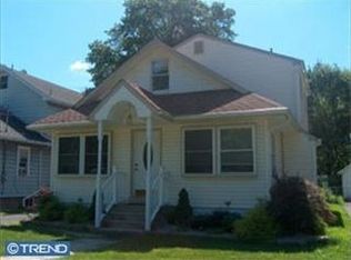 272 S Barrett Ave, Audubon, NJ 08106