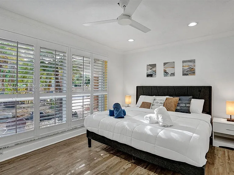 2120 SW 28th Way — Photo 48