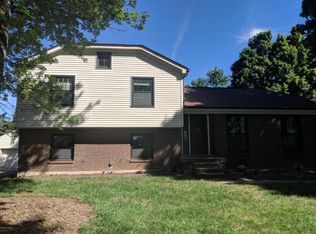 1309 Holsworth Ln, Louisville, KY 40222