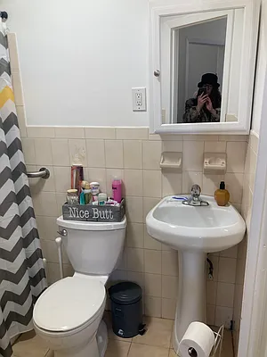 Rented by Nooklyn NYC LLC | media 6