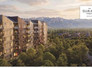 60 SE Welcome Pl SW #3, Calgary, AB T3H4W1