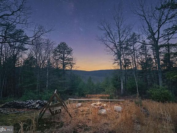 3rd image of 1120 Sandy Ridge Rd