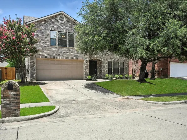 5236 Blue Cir, Haltom City, TX 76137