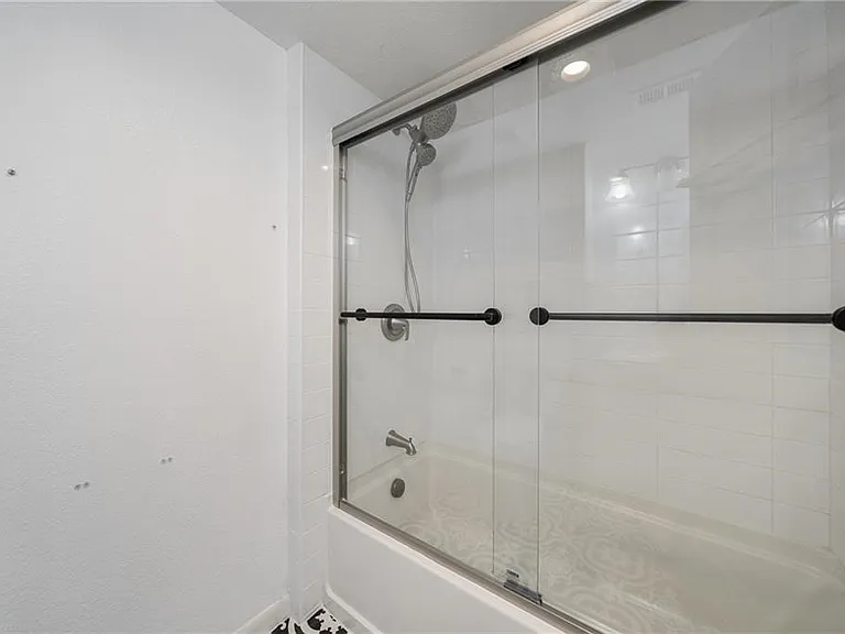 4334 Ocean Dr #605 — Photo 17