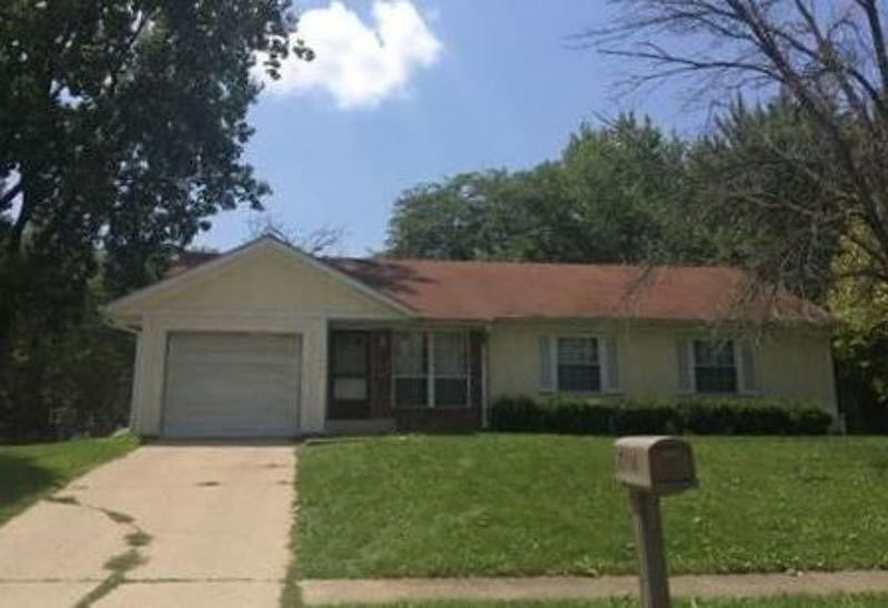1st image of 7936 Vineyard Dr
