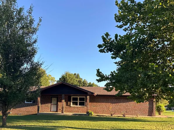 320 Springwood Dr, Mountain Home, AR 72653