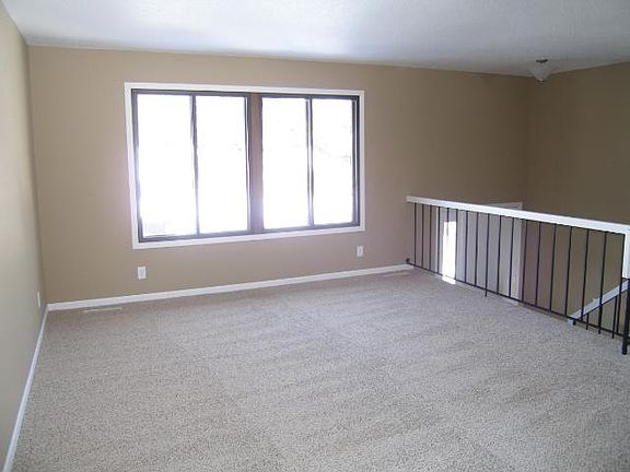 5th image of 1720 Weston Ln N