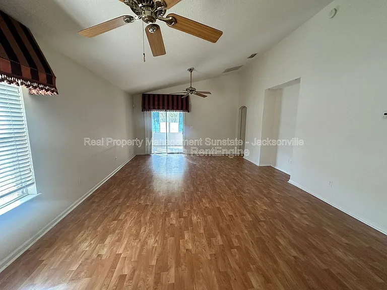 1721 Keswick Rd — Photo 10