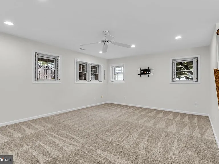 6618 Frost Lake Ln — Photo 31