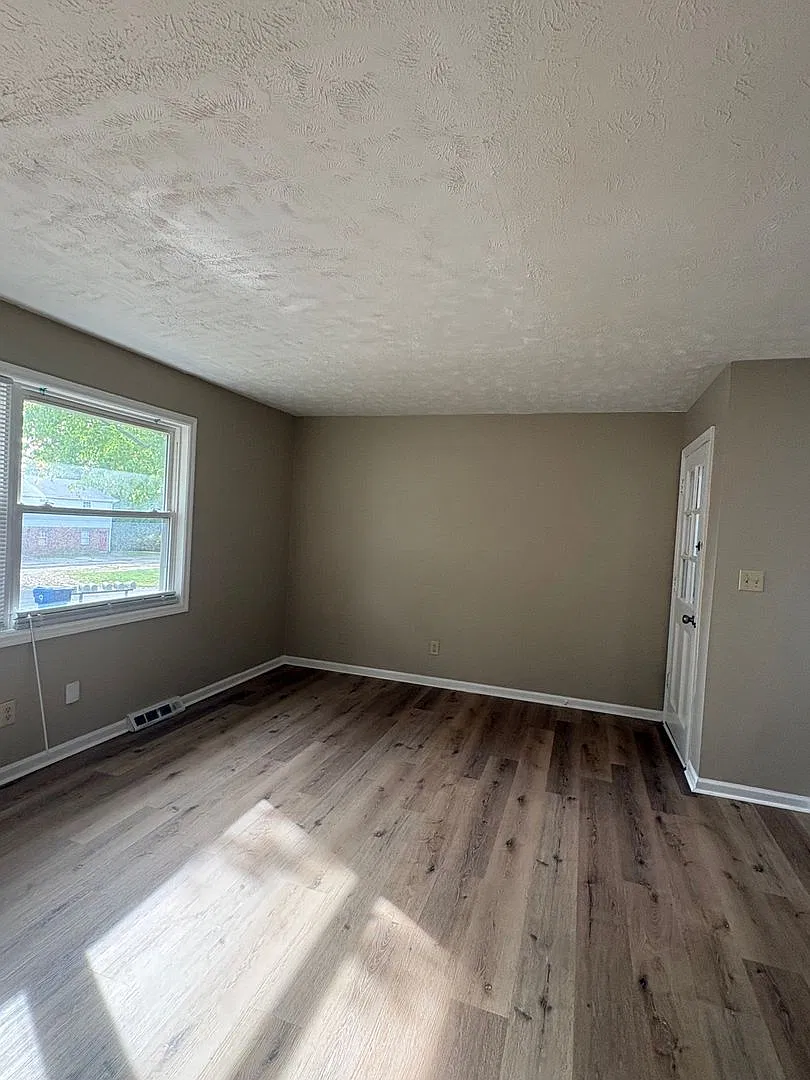 2 Bedroom Duplex on Strode Station Circle — Photo 3