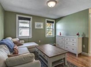 2 Bay State Pl, South Boston, MA 02127