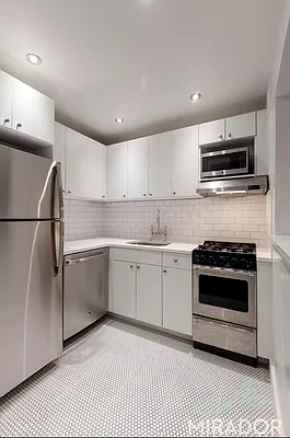 Rented by Mirador Real Estate | media 13