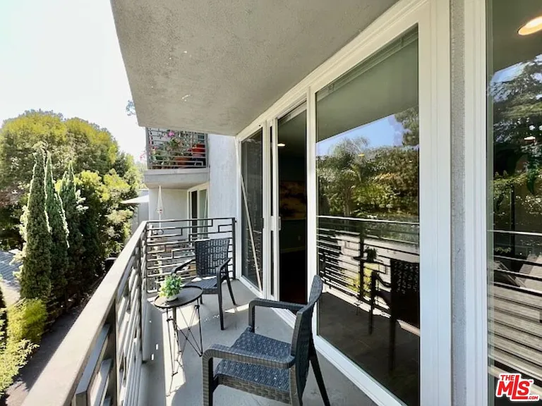 1920 Hillcrest Rd #8 — Photo 5