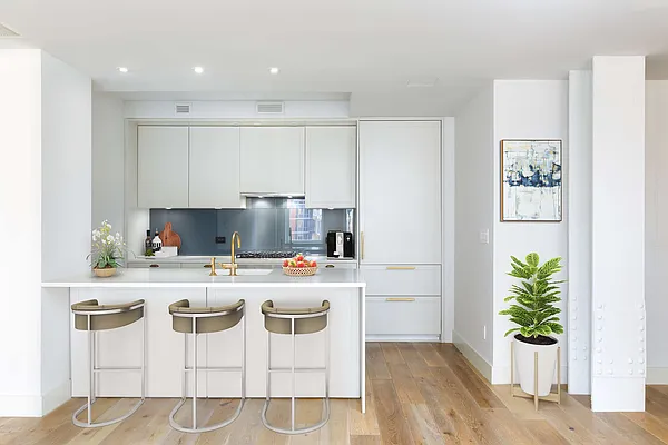 Rented by Brown Harris Stevens | media 19