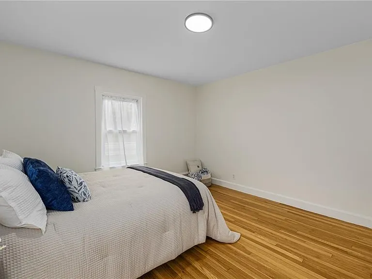 461 River Rd — Photo 9