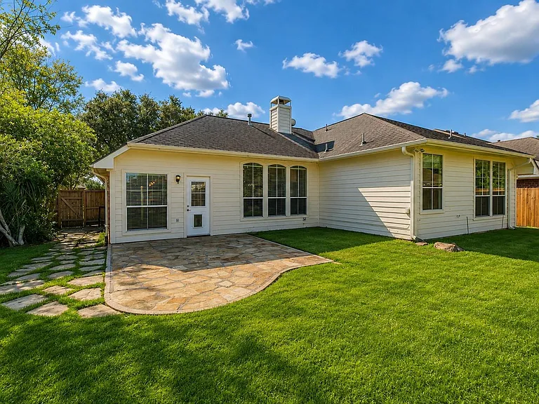 1714 Bumelia Ct — Photo 25