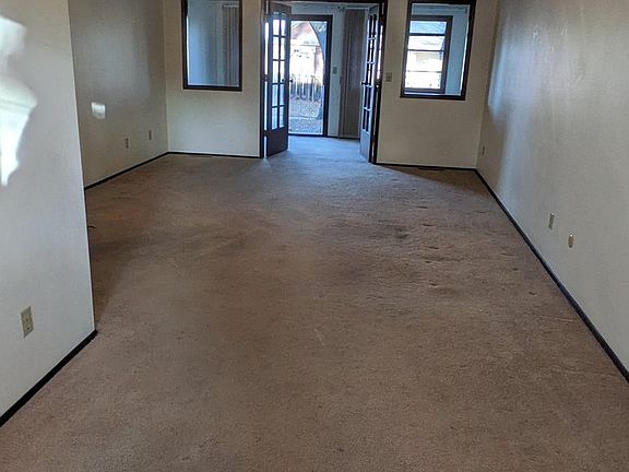 5th image of 1100 N Taft Ave #29