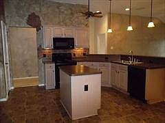 3rd image of 510 Fossil Hill Dr