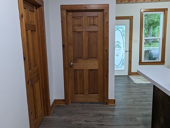 5th image of 150 Pine St
