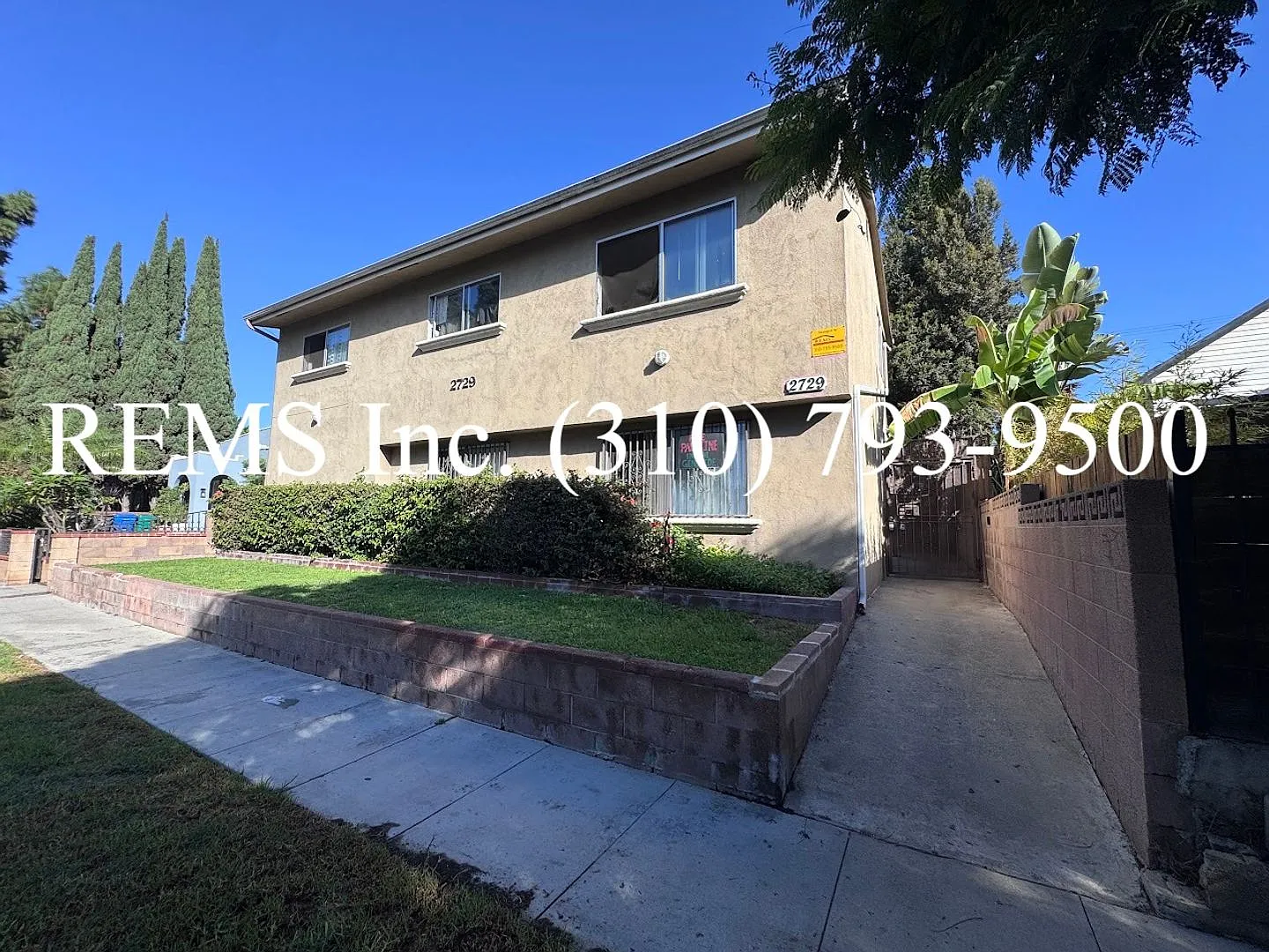 lla02 — Photo 1