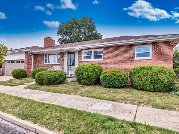 7153 Whaley Pl, Saint Louis, MO 63116