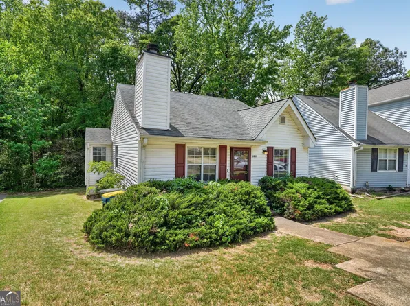 1011 Hillsborough Chas NW, Kennesaw, GA 30144