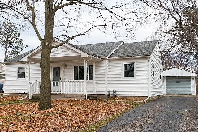 1st image of 225 Highlake Ave