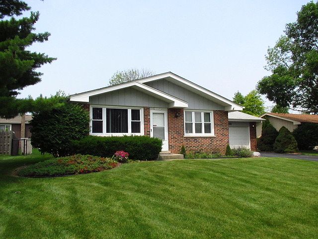 1st image of 13734 W Ironwood Cir