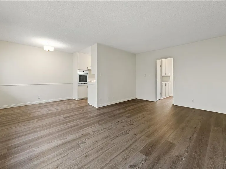 1831 Federal Ave #15 — Photo 1