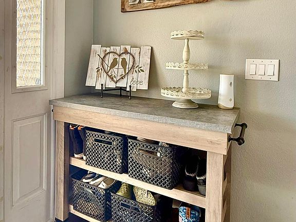 4th image of 4462 S Vernal Ave