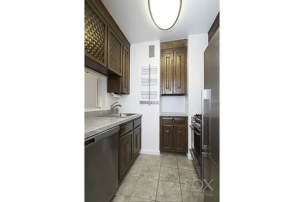 Sold by Fox Residential Group | media 6