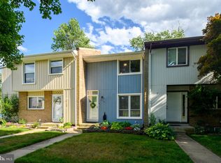 1996 Cambridge Dr, Crofton, MD 21114