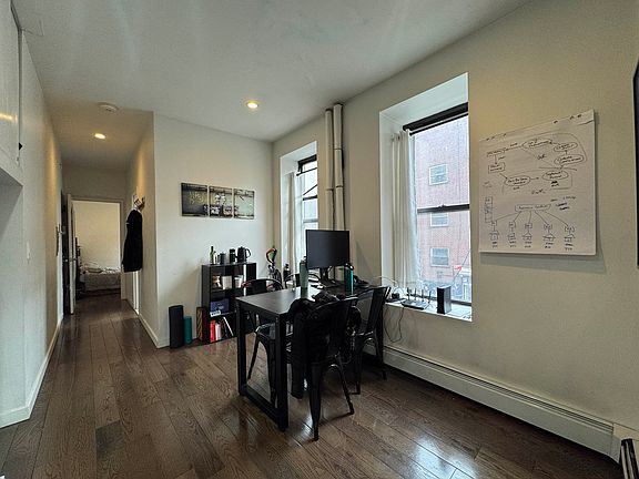 3rd image of 108 Stanton St APT 1A