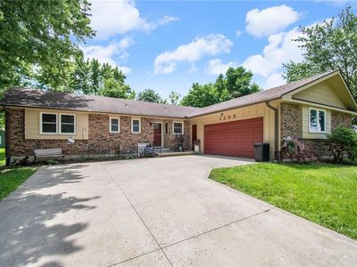 1205 W 5th St, Cameron, MO, 64429