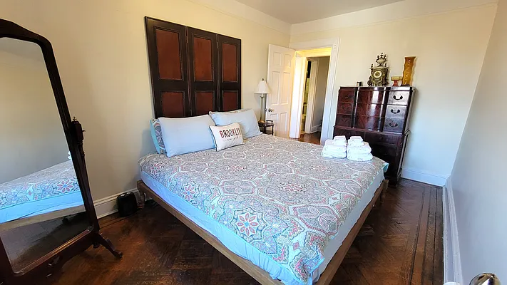 Rented by New York Dwellings LLC | media 33